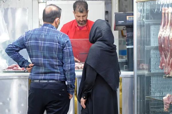 بـ34 نقطة من أصل 100.. إيران أقل من اليمن وكمبوديا وباراغواي في "الثقافة المالية"