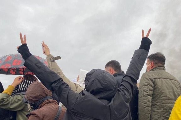 فراخوان جوانان محلات تهران برای ادامه اعتراضات در سه روز آینده