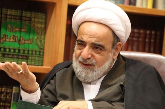 عضو جامعه مدرسین حوزه علمیه قم: عمامهپرانی کار جدیدی نیست در عراق هم دیده بودم