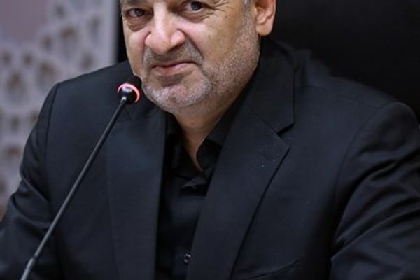 وزیر آموزش و پرورش: اقامه نماز و انس با قرآن از اولویتهای آموزشوپروش است