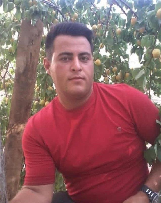مادر احسان خدادادی، زندانی سیاسی محکوم به اعدام، بر بی‌گناهی فرزندش تاکید کرد
