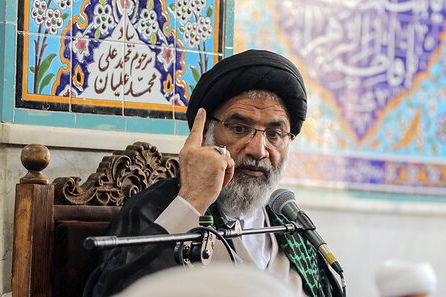 نماینده خامنهای در خوزستان: هر خانواده باید حداقل چهار یا پنج فرزند داشته باشد