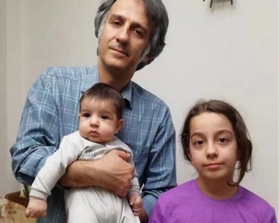 Masih Alinejad’s brother Alireza and his children (undated)