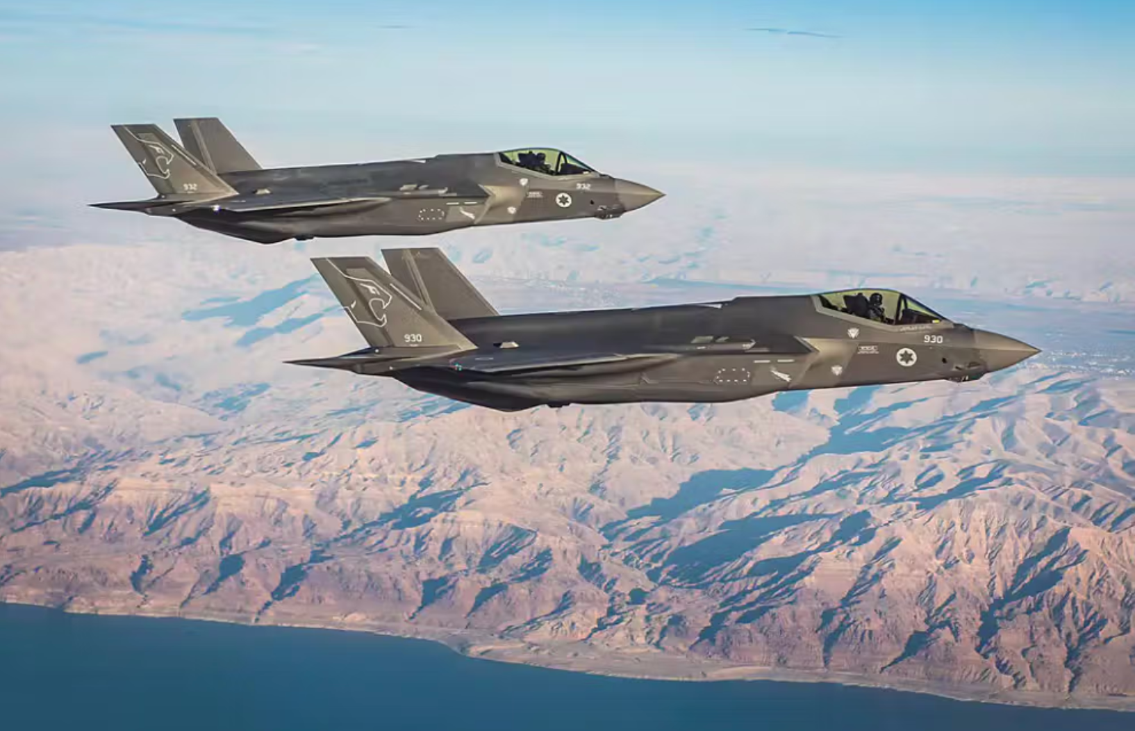 تقارير إسرائيلية: هجوم واسع على إيران قد يكون وشيكًا وقد يؤدي إلى تغيير النظام