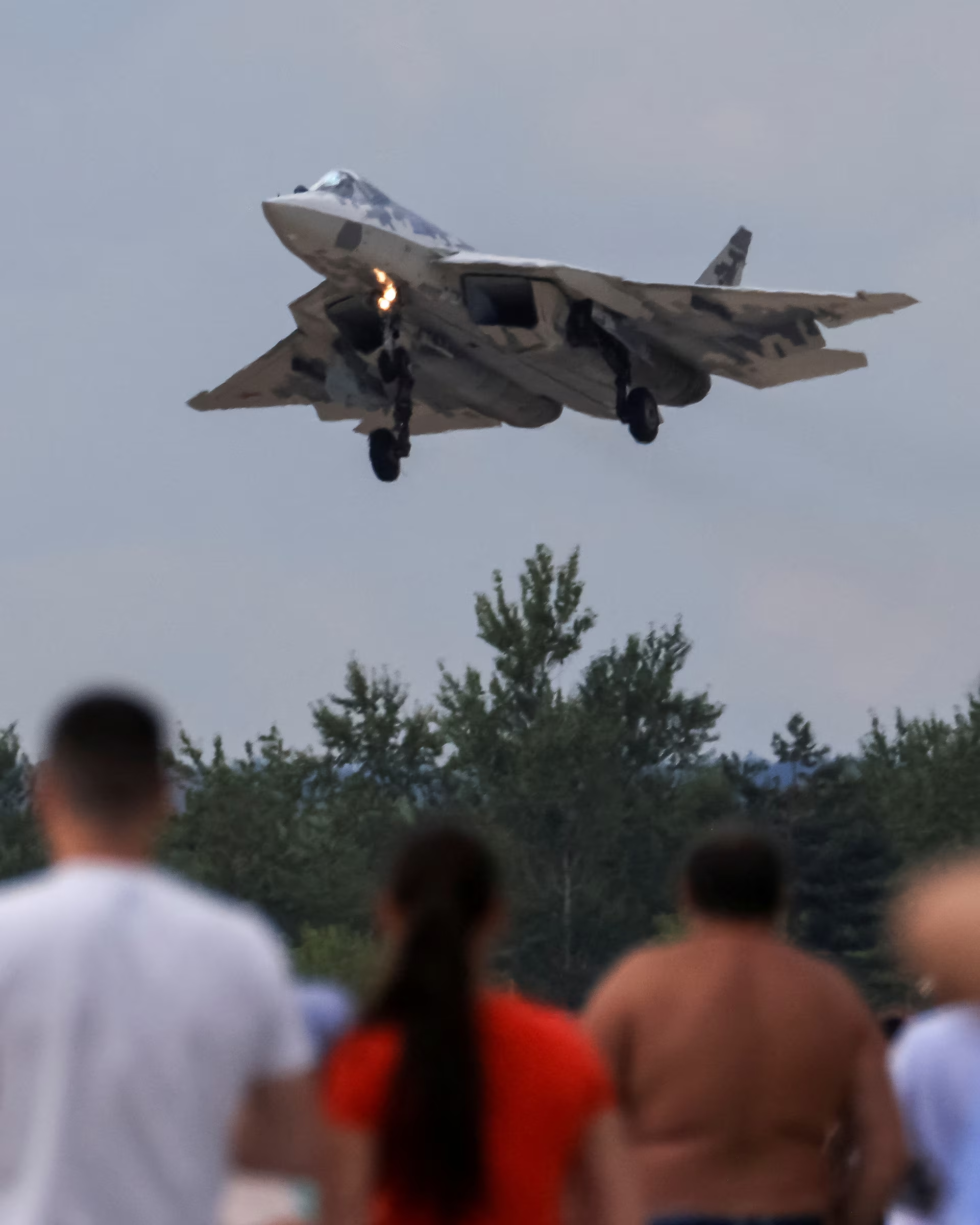 گزارش‌ سایت‌های دفاعی حاکی از افشای طرح تهران برای خرید ۴۸ جت سوخوی روسیه است