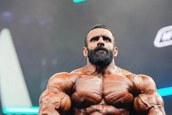 چوپان درباره حواشی پاداشها: یکی دنبال پاداش، یکی دنبال مدرک، چرا کسی سرش در لاکش نیست؟