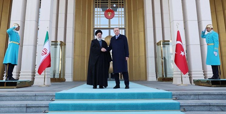 دیدار رئیسی و ادوغان در ترکیه و گفت‌وگو درباره مسایل منطقه‌ای از جمله جنگ غزه