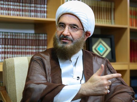 نماینده خامنهای در انجمن اسلامی دانشآموزان: دعوتنامه دانشگاههای آمریکا افتخاری ندارد