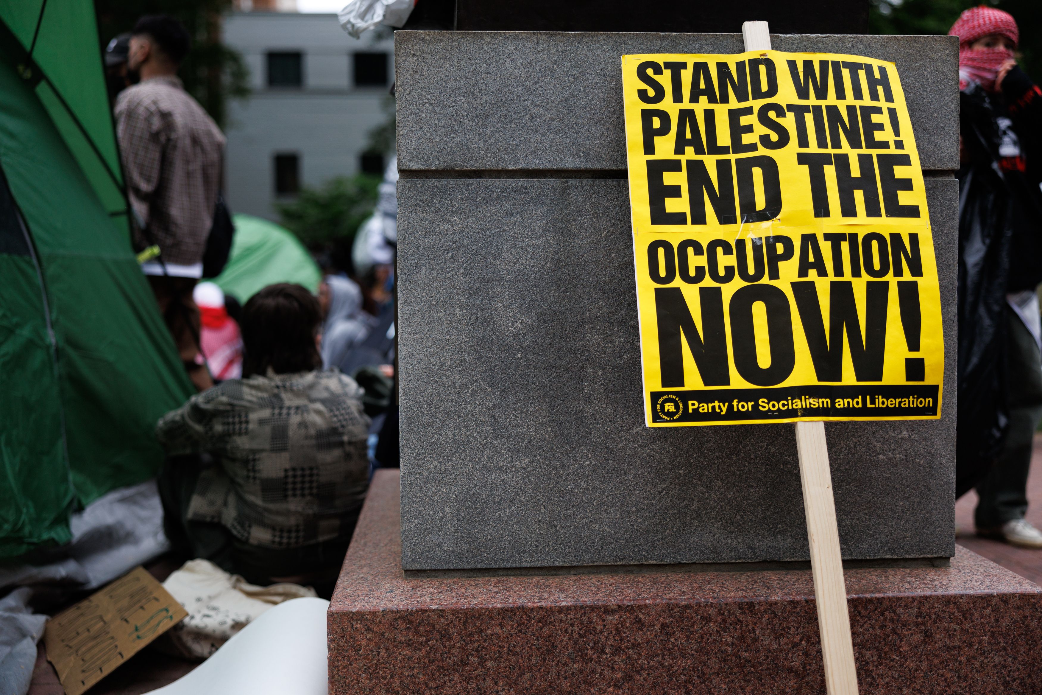 تجمع حامیان فلسطین در دانشگاه جورج واشینگتن، واشینگتن دی‌سی، ششم اردیبهشت