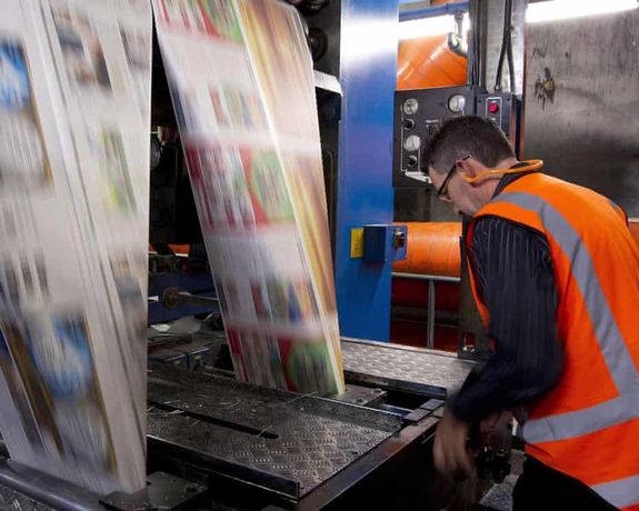 طبق یک نظرسنجی، از سال ۲۰۱۶ تعداد مخاطبان نسخه چاپی اخبار در استرالیا نصف شده است