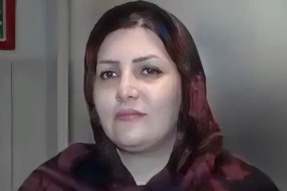 شهین احمدی، مادر آرمیتا گراوند پس از اعتراض به ملاقات نکردن با فرزندش، بازداشت شد