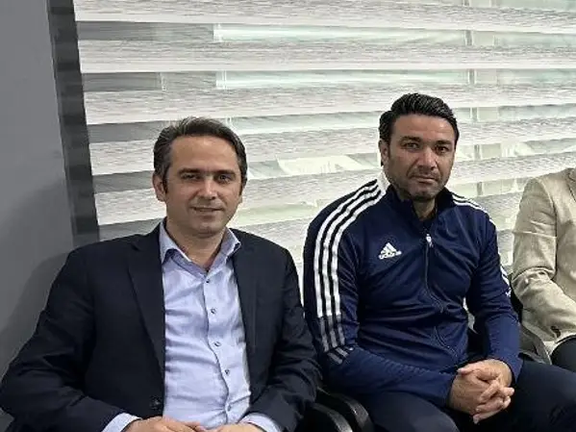 واکنش تند نکونام به خطیر: از آرامش هوادار حرف نزنید، دنبال پنجم کردن استقلال بودید