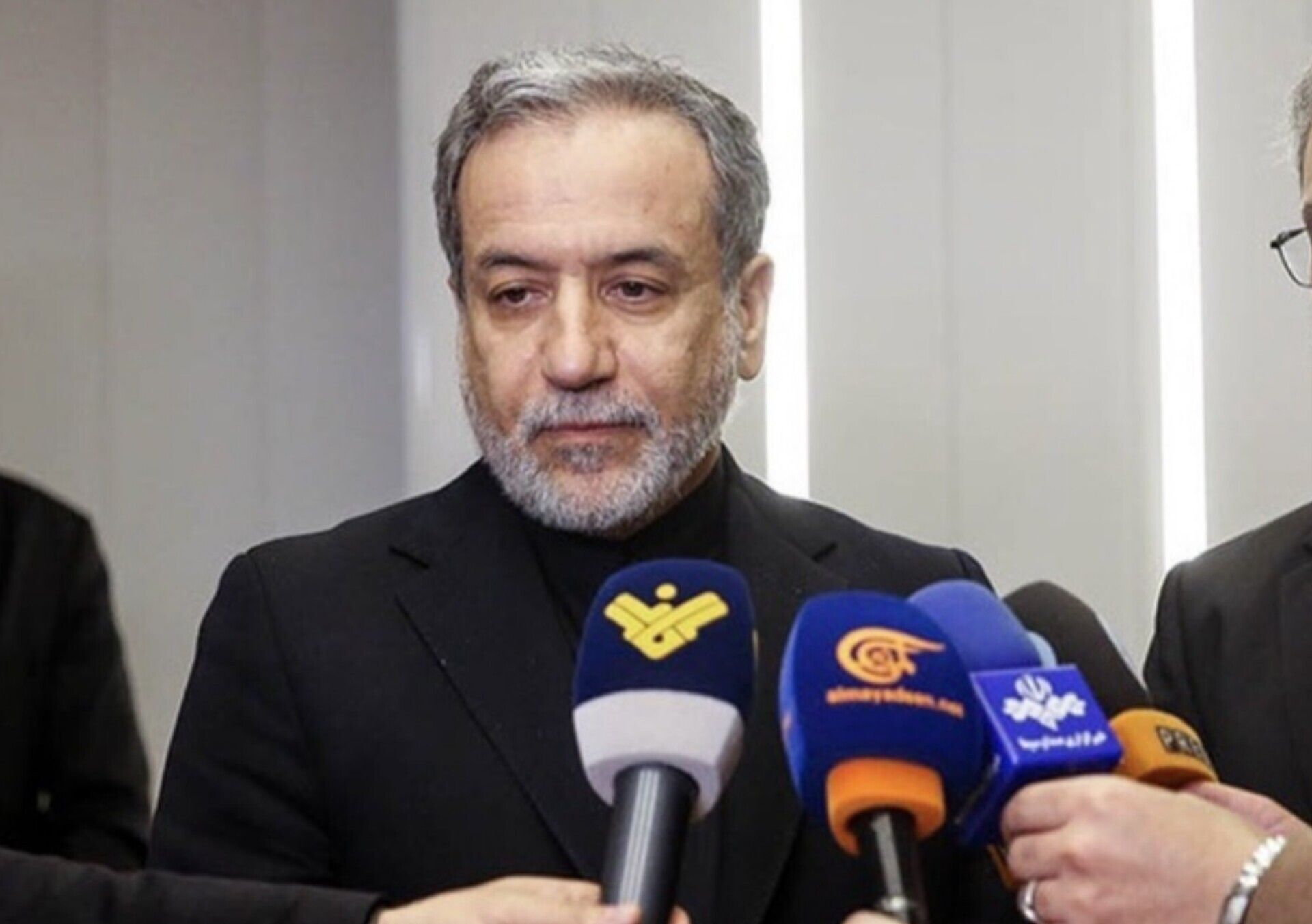 إعلام تابع للنظام الإيراني: طهران طلبت من واشنطن منع تفعيل آلية الزناد