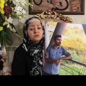 حمایت مادر پویا بختیاری از مردم اصفهان: دوران بزن در رو گذشته، حالا وقت تسویه حساب است