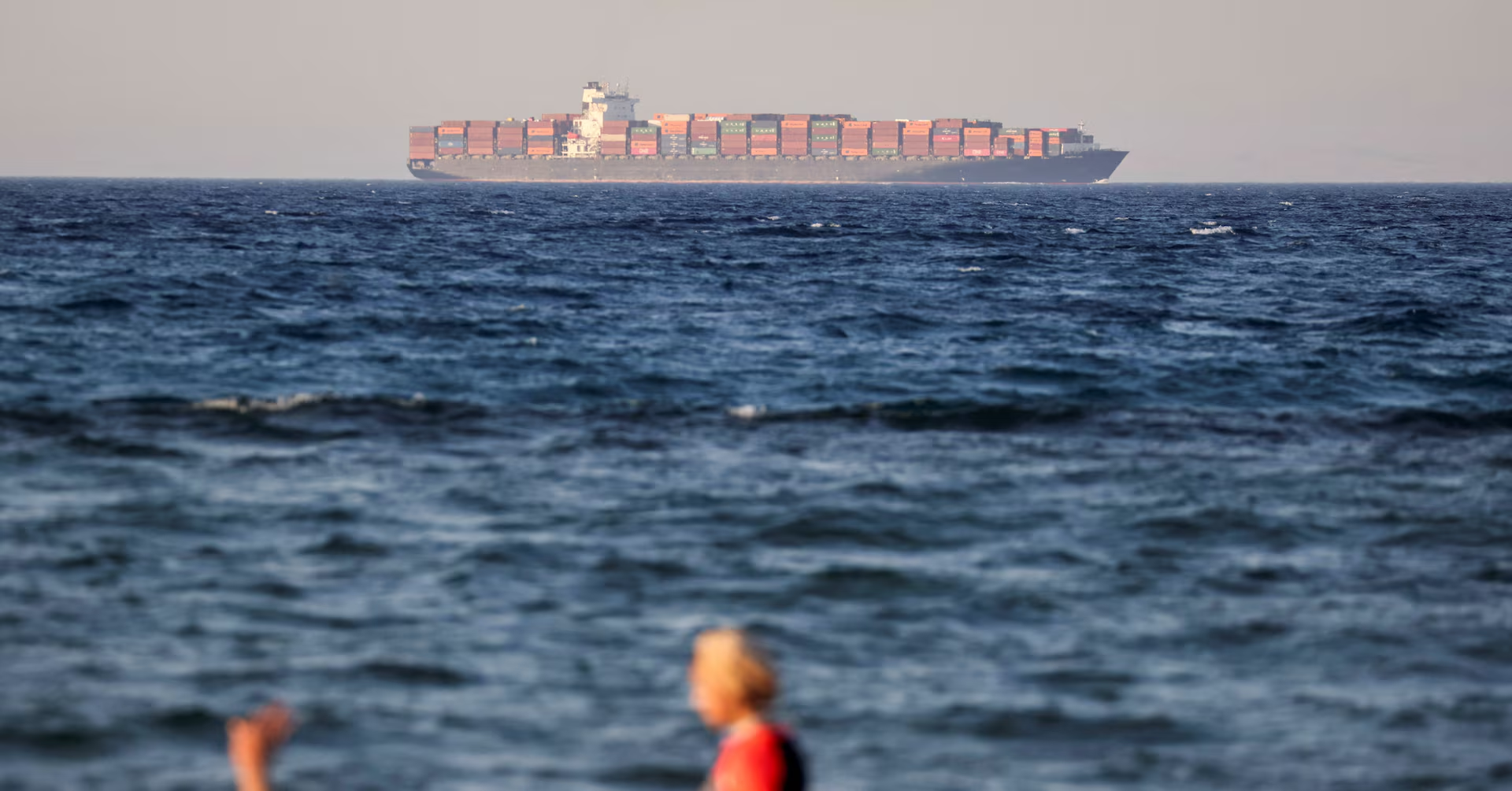 شركة شحن سنغافورية تنكر صلتها بـ"إيران" بعد عقوبات أمريكية