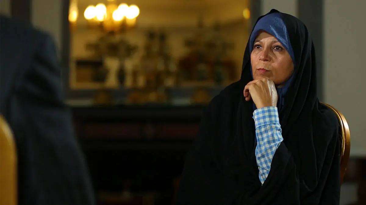 فائزة رفسنجاني:نجل خامنئي قد يحدث تغييرات واسعة في إيران كما فعل ولي العهد السعودي