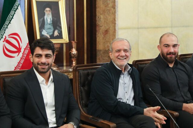 مسعود پزشکیان: دنیا ما را تحت فشار قرار داده اما تسلیم شدن در وجود ما نیست
