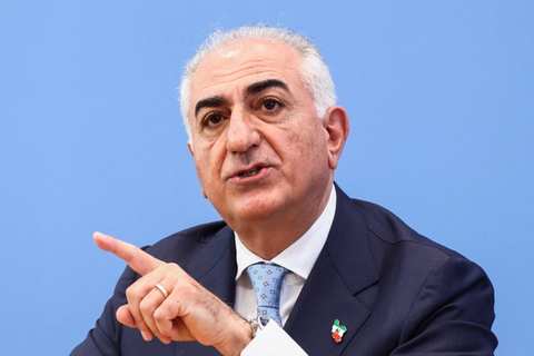 شاهزاده رضا پهلوی: در دوران گذار پلی برای رسیدن به مقصد و داوری بیطرف خواهم بود