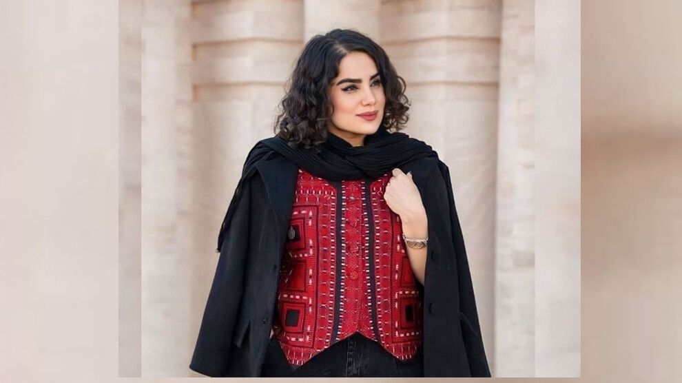 Zeynab (Bahar) Khonyabpour