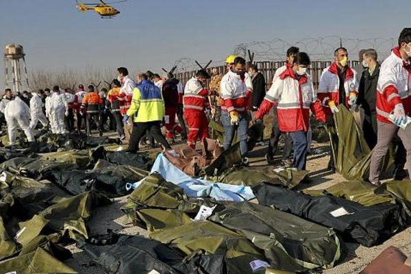 Rouhani, Zarif Kept in Dark Over Airliner Downing: Former Official