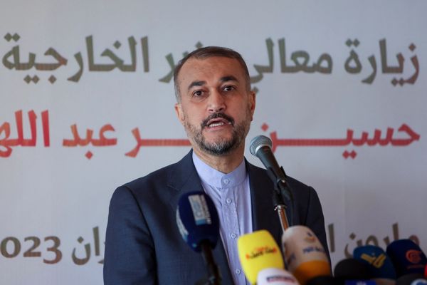 Iran's Foreign Minister Claims US Asked Iran For Ceasefire