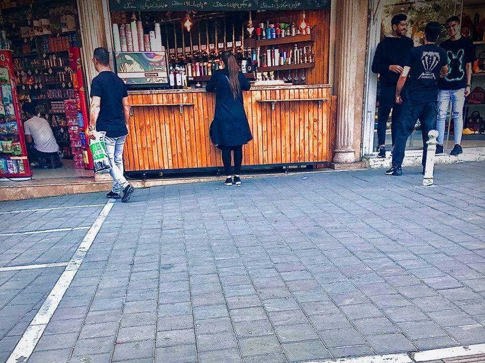 زنان و دختران جوان، حضور بدون حجاب اجباری در اماکن عمومی را با مقاومت مدنی محقق کردند