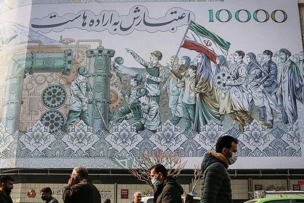 'All engines of Iran’s growth have stopped' - Iranian business newspaper