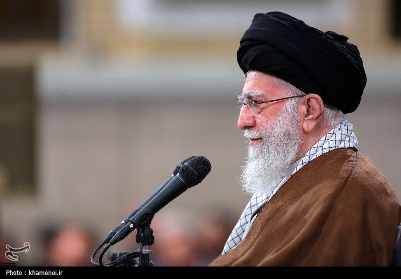 خامنه‌ای بر ادامه برنامه هسته‌ای جمهوری اسلامی با وجود تحریم‌ها تاکید کرد