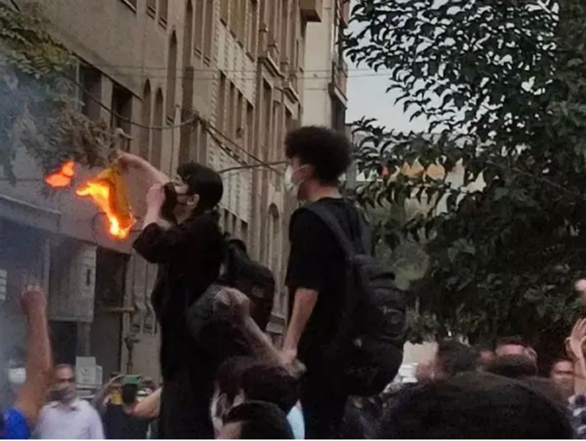 نرگس، نیکا، توماج؛ از جنبش زنان تا نسل «زد»