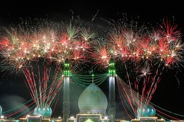 مقام سابق دولت درباره جشن حکومتی در خیابانها: رقص و پایکوبی میکنند، دل خجستهای دارند