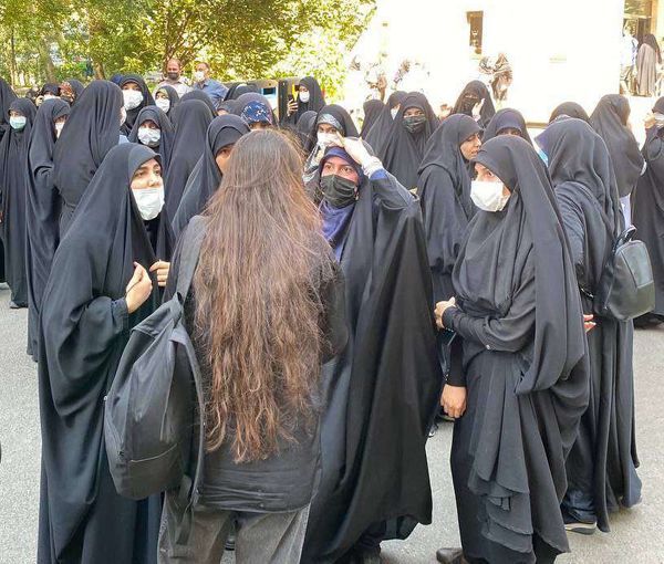 معاون پزشکیان: دولت برای قانون عفاف و حجاب، لایحه اصلاحی به مجلس می‌فرستد