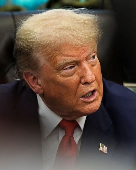 ترامپ گزارشها درباره احتمال ارائه دسترسی به ۳۰ میلیارد دلار برای ایران را دروغ خواند