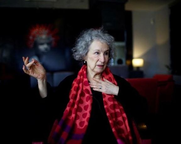 مارگارت اتوود نویسنده کانادایی:مرگ وحشیانه مهسا امینی شاید زمان سرنوشتساز برای ایران باشد