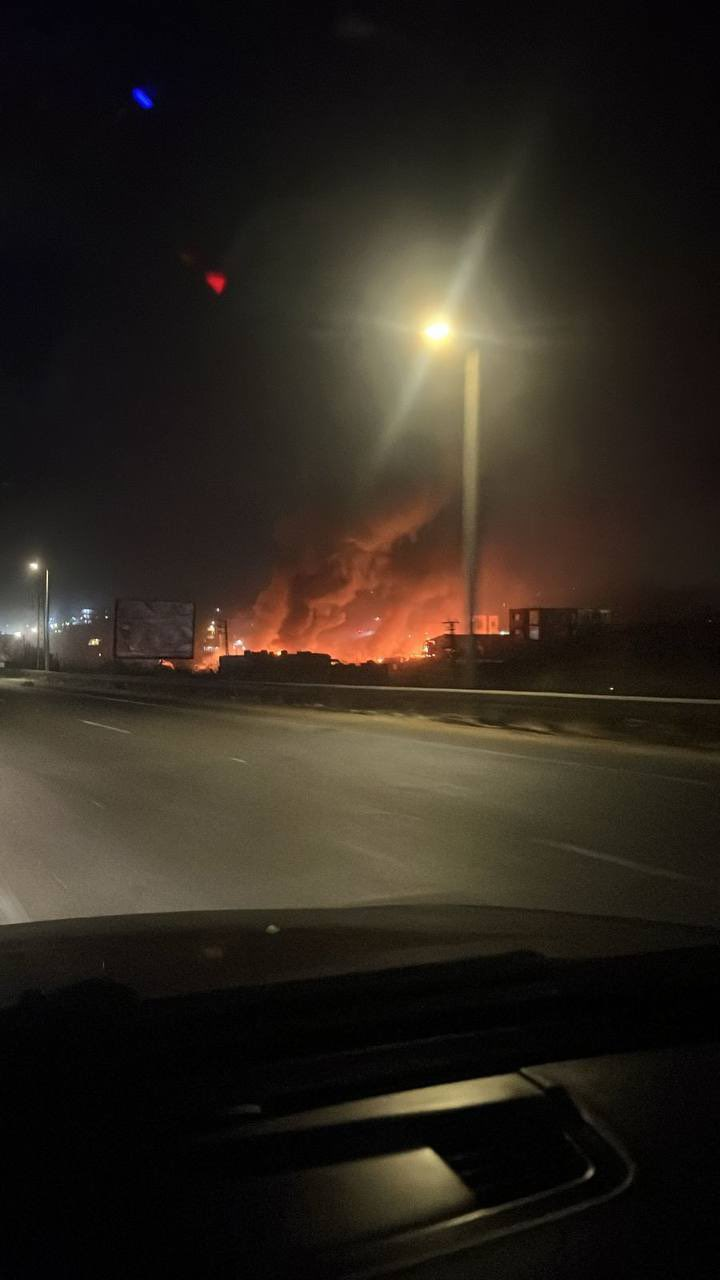 حمله هوایی گسترده ارتش اسرائیل، مواضع حزب‌الله در جنوب لبنان را هدف قرار داد