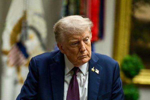 ترامپ هشدارش را تکرار کرد: به معترضان ایران شلیک کنید، شلیک میکنم