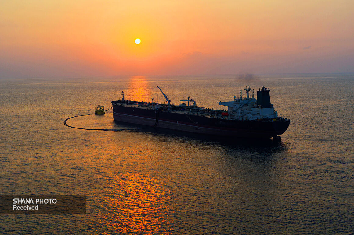 US sanctions Iranian military front companies selling oil to China