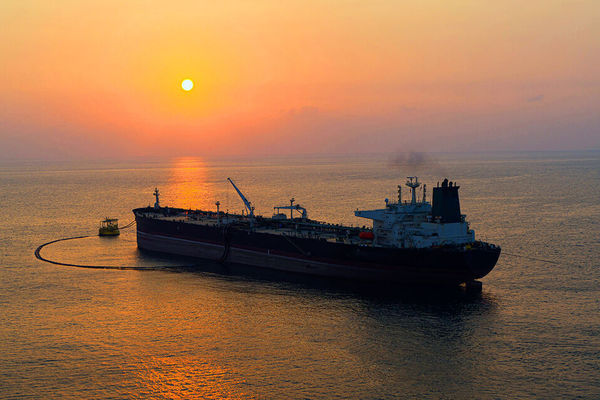 US sanctions Iranian military front companies selling oil to China