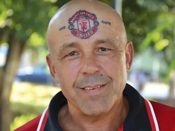 مرگ «آقای منچستر یونایتد»، هواداری که از غصه نتایج تیم محبوبش جان باخت