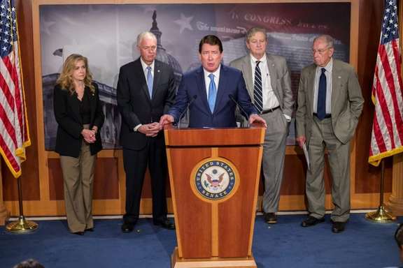 Senator Bill Hagerty presenting a resolution on US Iran sanctions on June 22, 2023