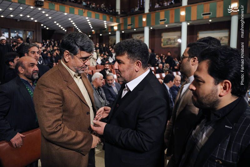 سعید حدادیان و رضا سراج در مراسم تجلیل از قاسم سلیمانی در سال ۱۳۹۶