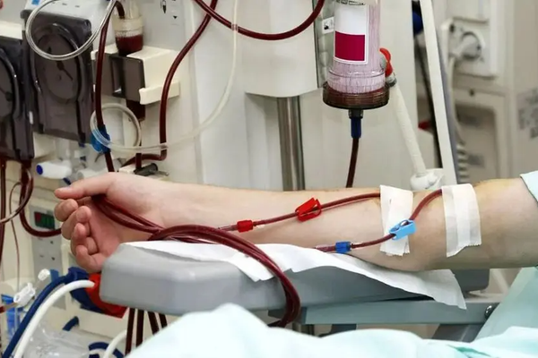 Iran not pursuing drug maker linked to sanctioned conglomerate for dialysis deaths