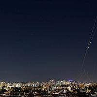 ترامپ: چند گزینه برای رهبری ایران دارم؛ راوید: هدف واشینگتن و تلآویو پایان حکومت است