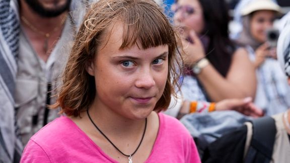 سایت سپاه کاروان گرتا تونبرگ برای کمک به غزه را «بسیجیان بارسلونا» خواند