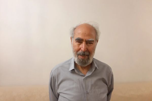Iran arrests veteran revolutionary-turned-critic