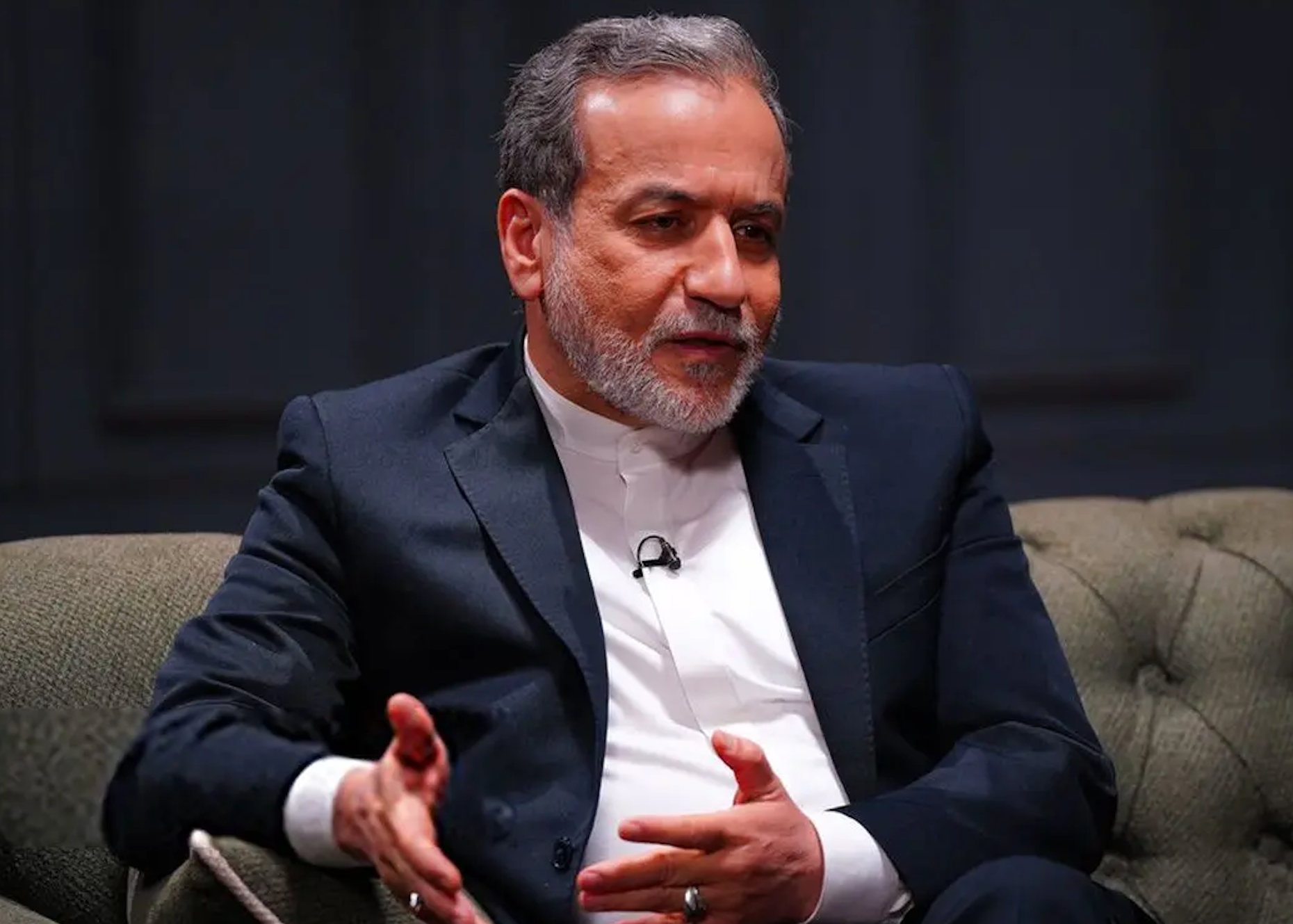 عراقچی: در ارتباط با مسئله هسته‌ای تهران، چیزی به نام گزینه نظامی وجود ندارد