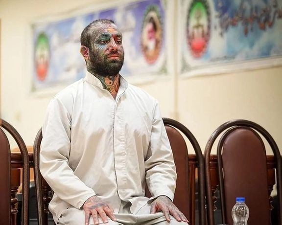 القضاء الإيراني يراجع "توبة" المغني "تتلو" المحكوم بالإعدام