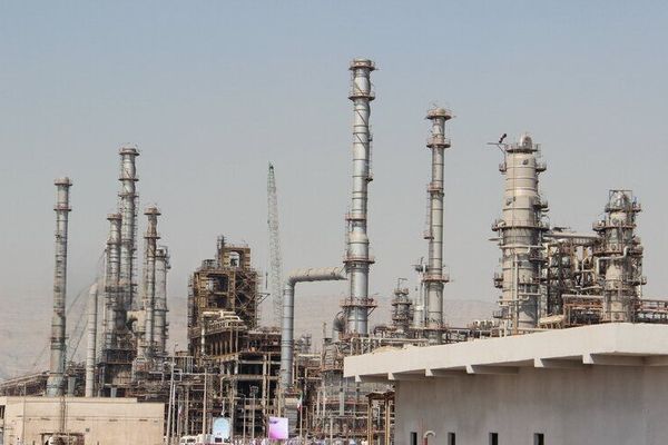 تداوم بحران گاز و میلیاردها دلار زیان برای صنعت پتروشیمی ایران