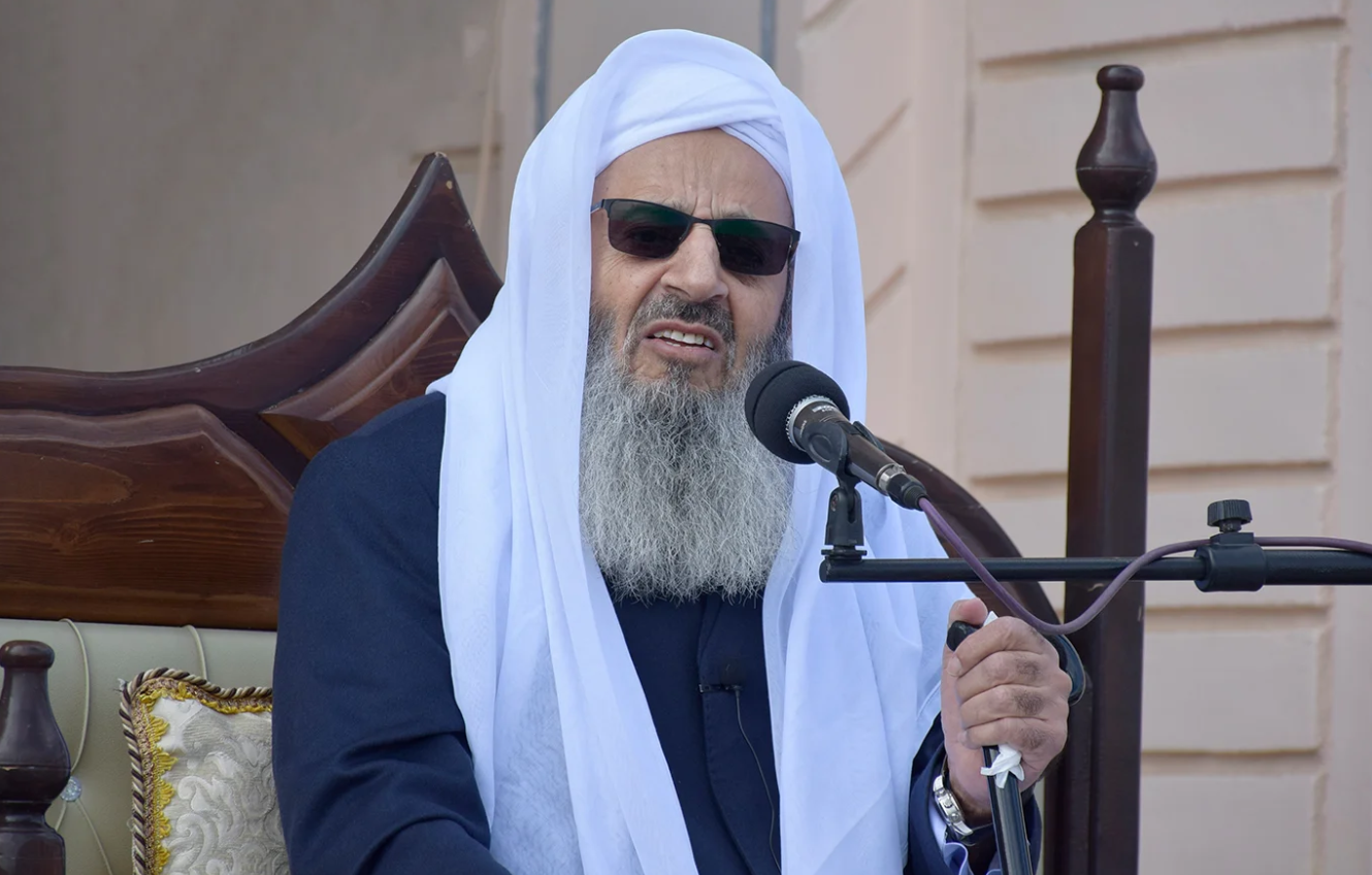 مولوی عبدالحمید: رییس‌جمهوری در ایران نمی‌تواند کاری کند