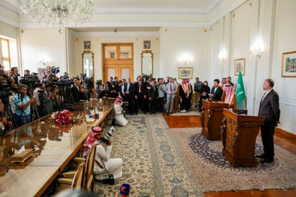 تغییر مدیرکل تشریفات وزارت خارجه دو هفته پس از جنجال نشست خبری ایران و عربستان سعودی