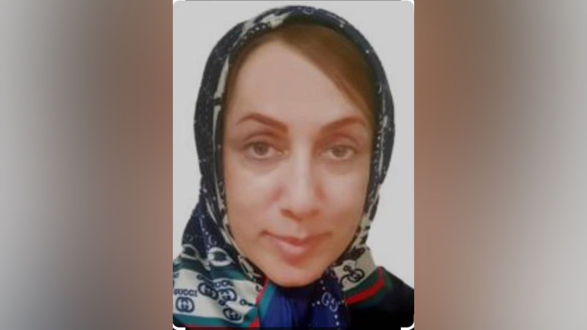 ماموران با یورش به خانه فرزانه محمدی پارسا، دندانپزشک، او را با ضرب‌و‌جرح بازداشت کردند